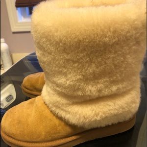 Ugg fur short boot